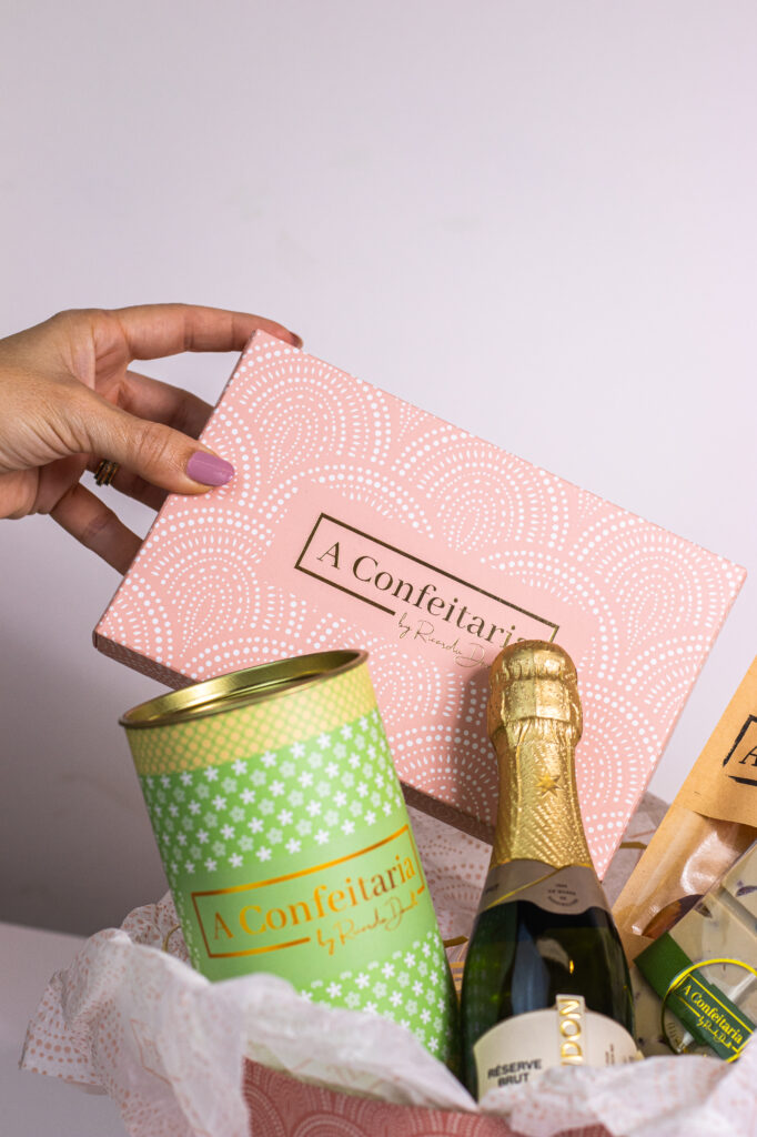 Caixa de 15 doces: retangular grande